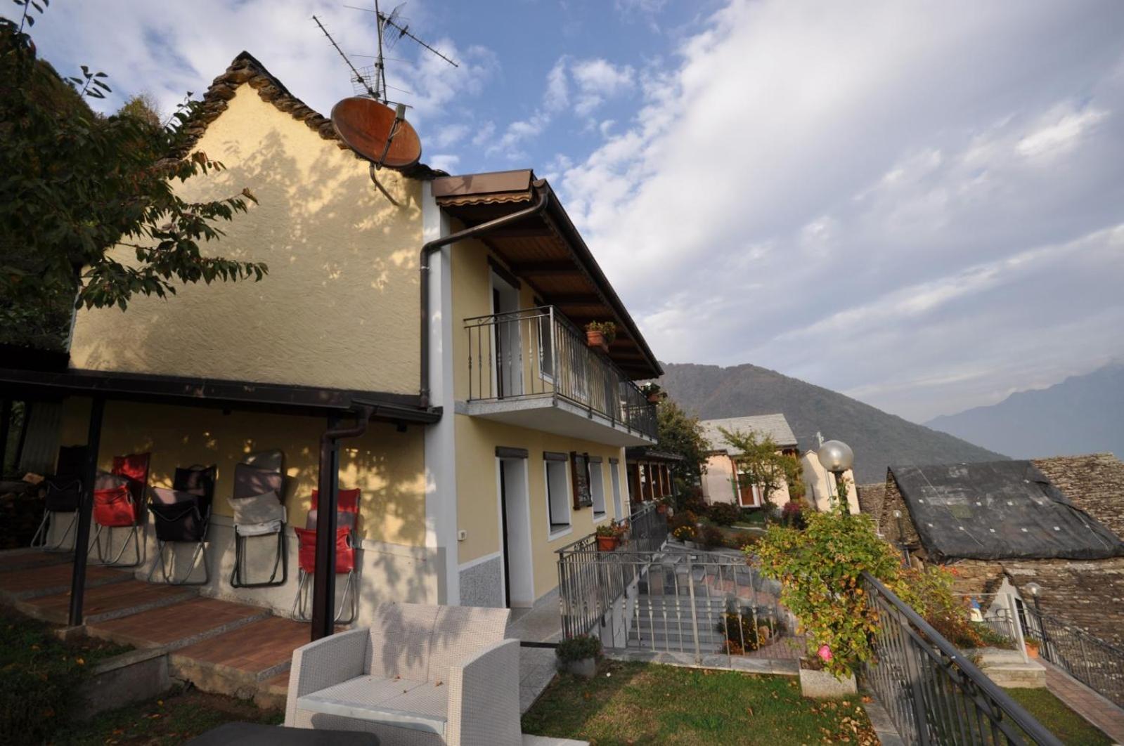 Cat Marvei Apartment Villadossola Exterior photo