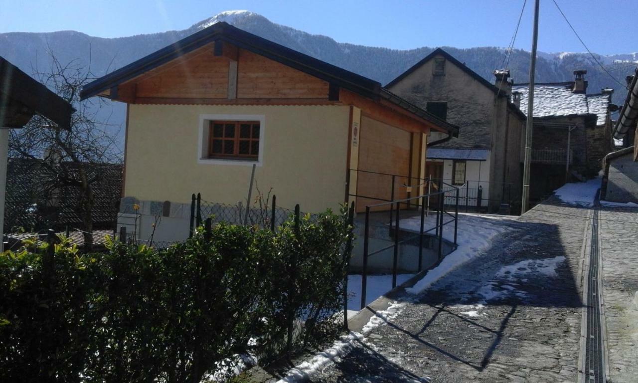Cat Marvei Apartment Villadossola Exterior photo